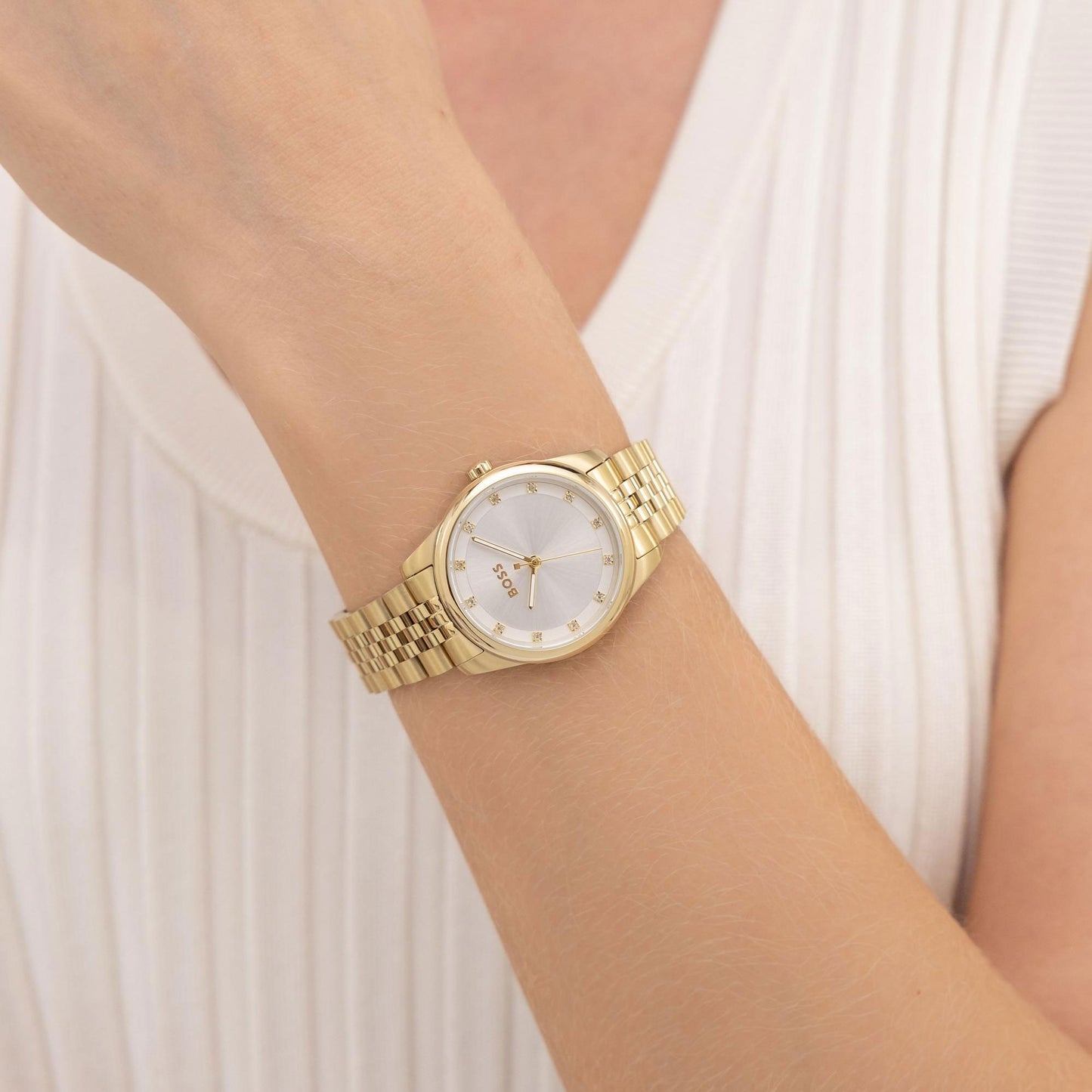 Graceful 32mm Crystal Ladies Quartz Watch