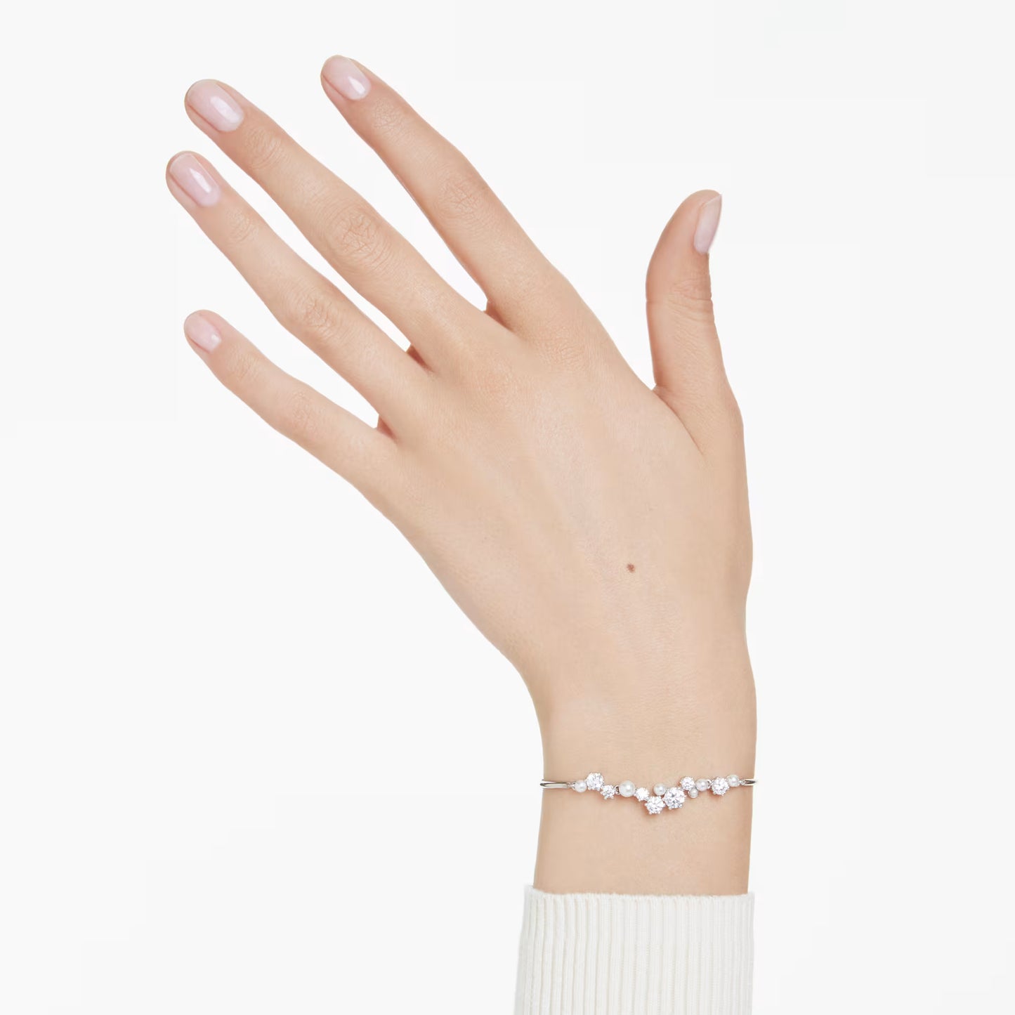 Constella bangle, Crystal pearl, Round, Rhodium, M