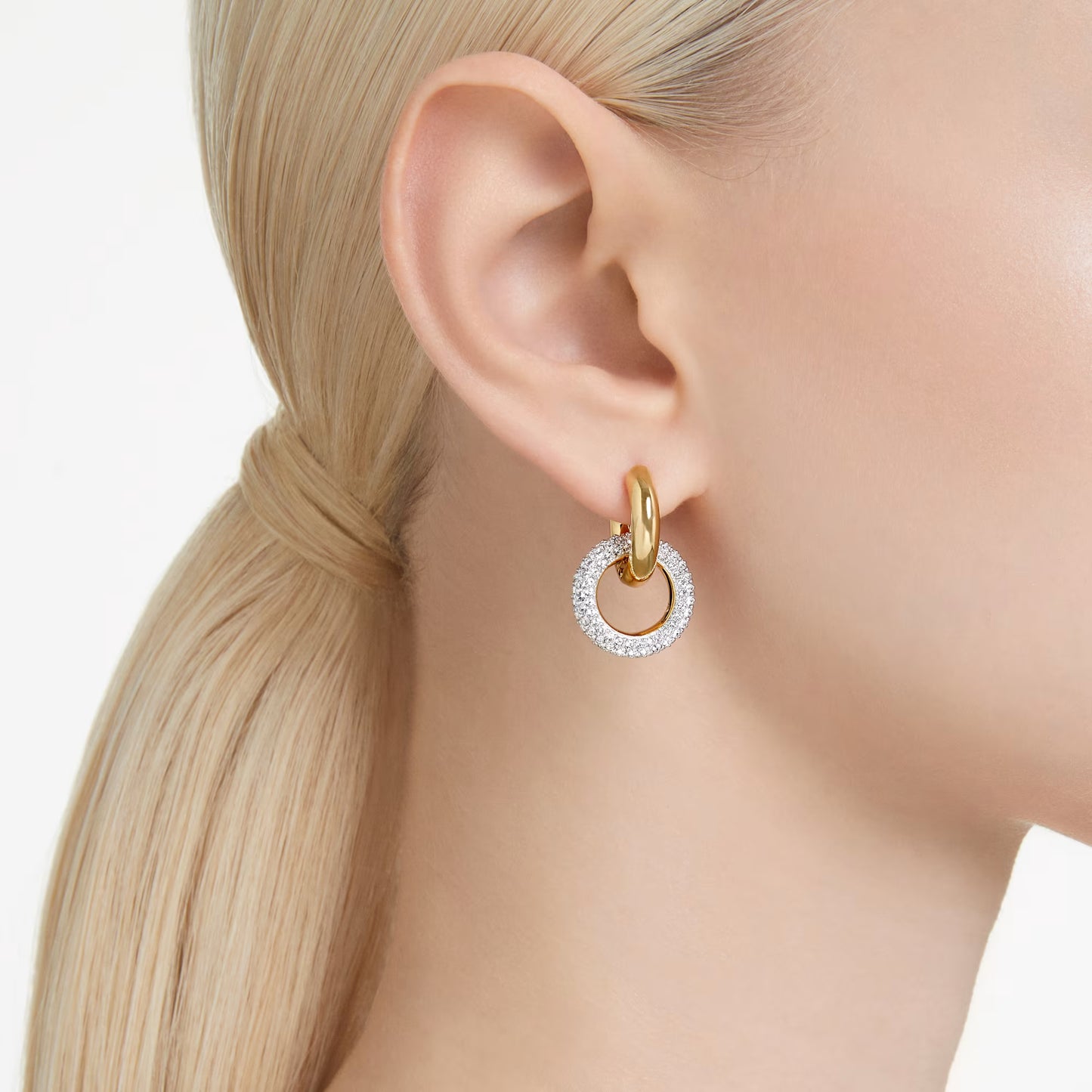 Dextera hoop earrings, Interlocking loop, White
