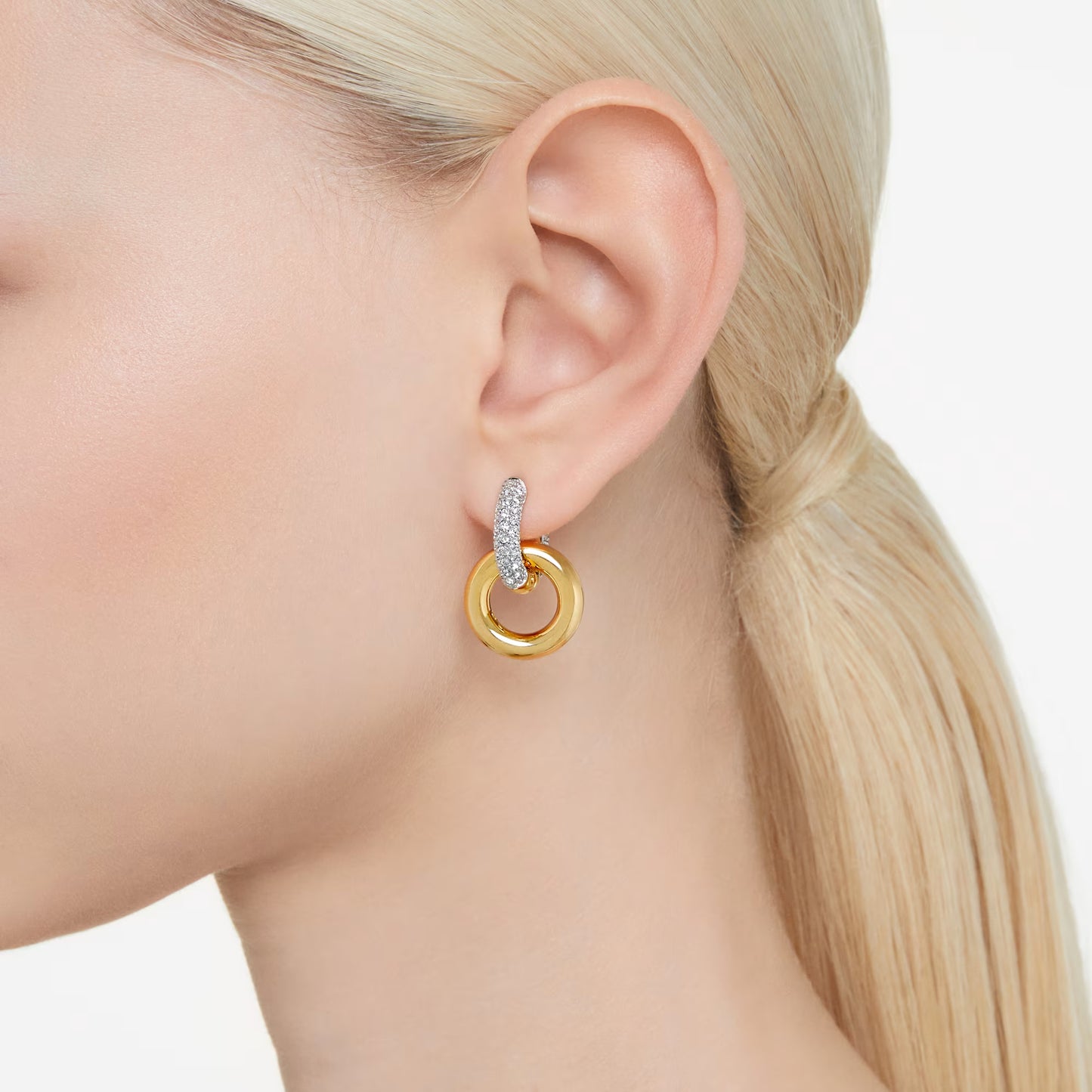 Dextera hoop earrings, Interlocking loop, White