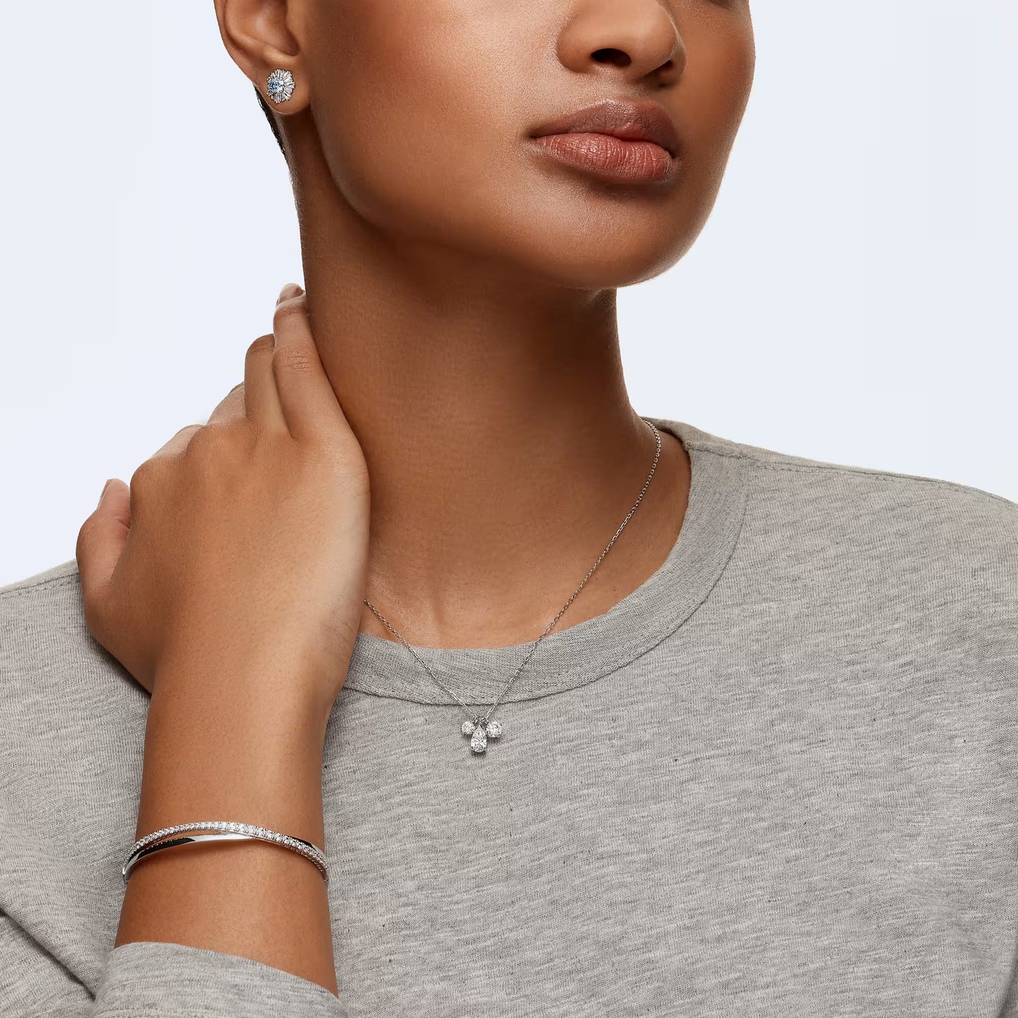 Hyperbola bangle, Round cut, White, Rhodium plated