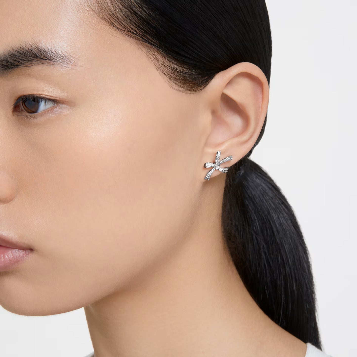 Volta stud earrings, Bow, Small, White, Rhodium
