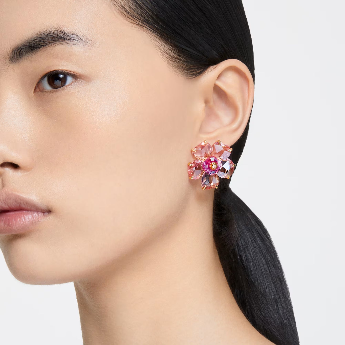 Idyllia stud earrings, Flower, Pink, Gold-tone
