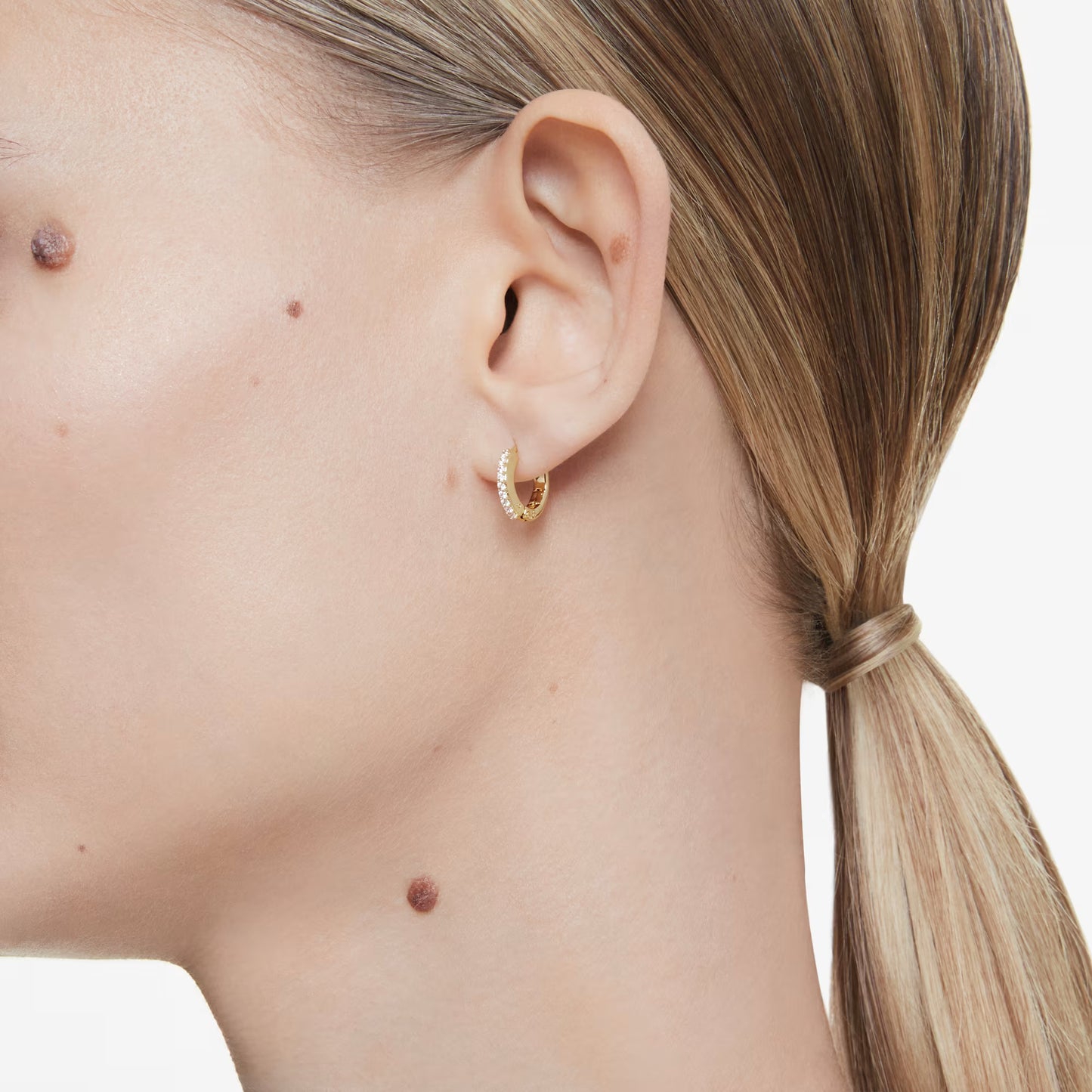 Matrix hoop earrings, Round cut, White, Gold-tone