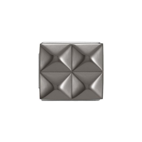 4 small Pyramids