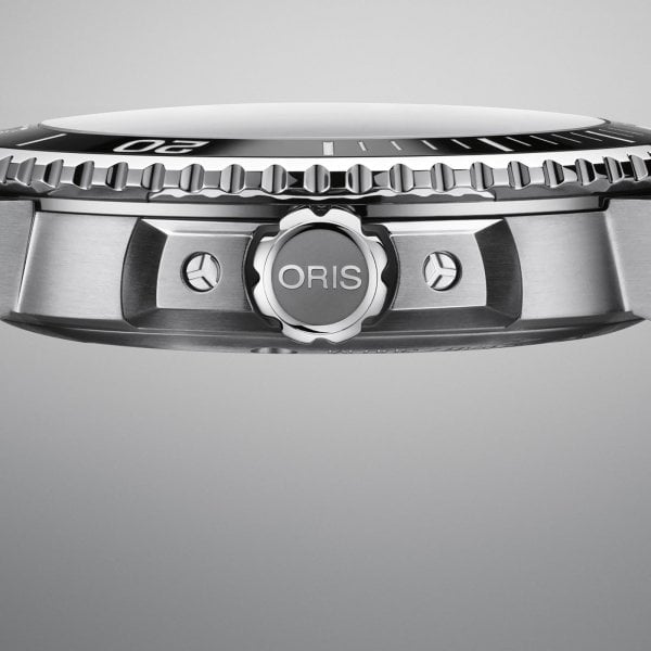 AQUIS SMALL SECOND & DATE - BLUE & STEEL BRACELET