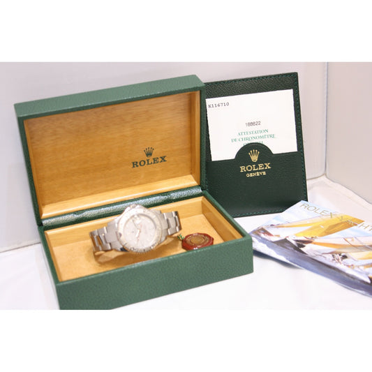 Midsize Stainless Steel and Platinum Yachtmaster.