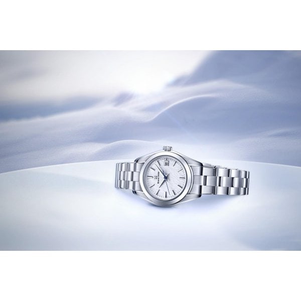 Heritage Collection The "snowflake" dial STGF359G