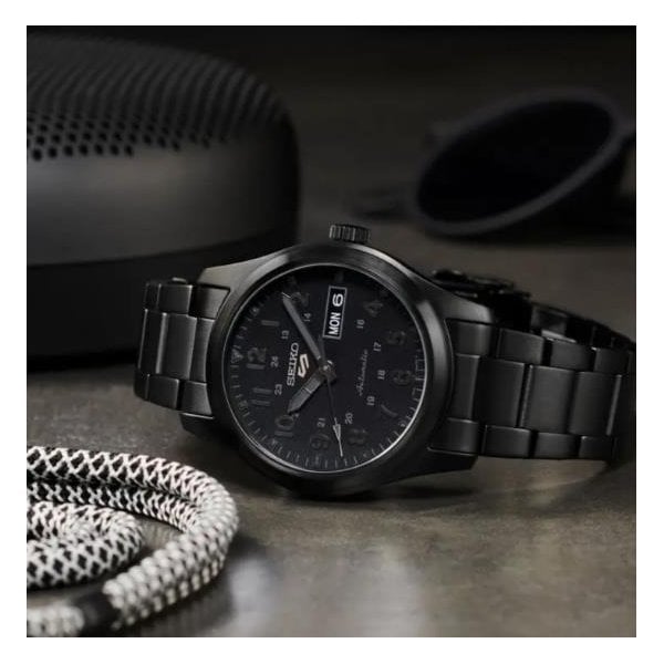 Seiko 5 Sports ‘Stealth’