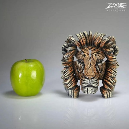 Lion Bust Miniature - Savannah
