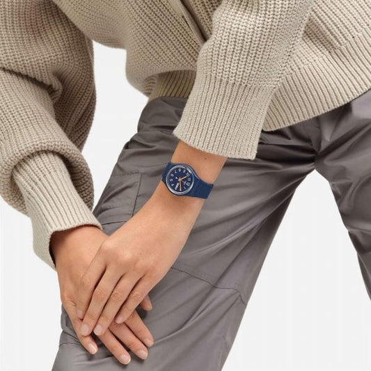 SWATCH ESSENTIALS TRENDY LINES AT NIGHT