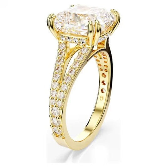 Stilla cocktail ring, Square cut, White, Gold, S50