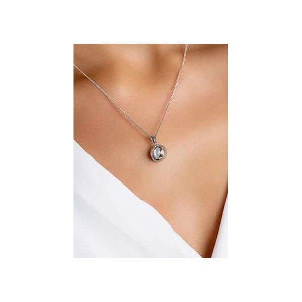 Oyster Pearl Pendant