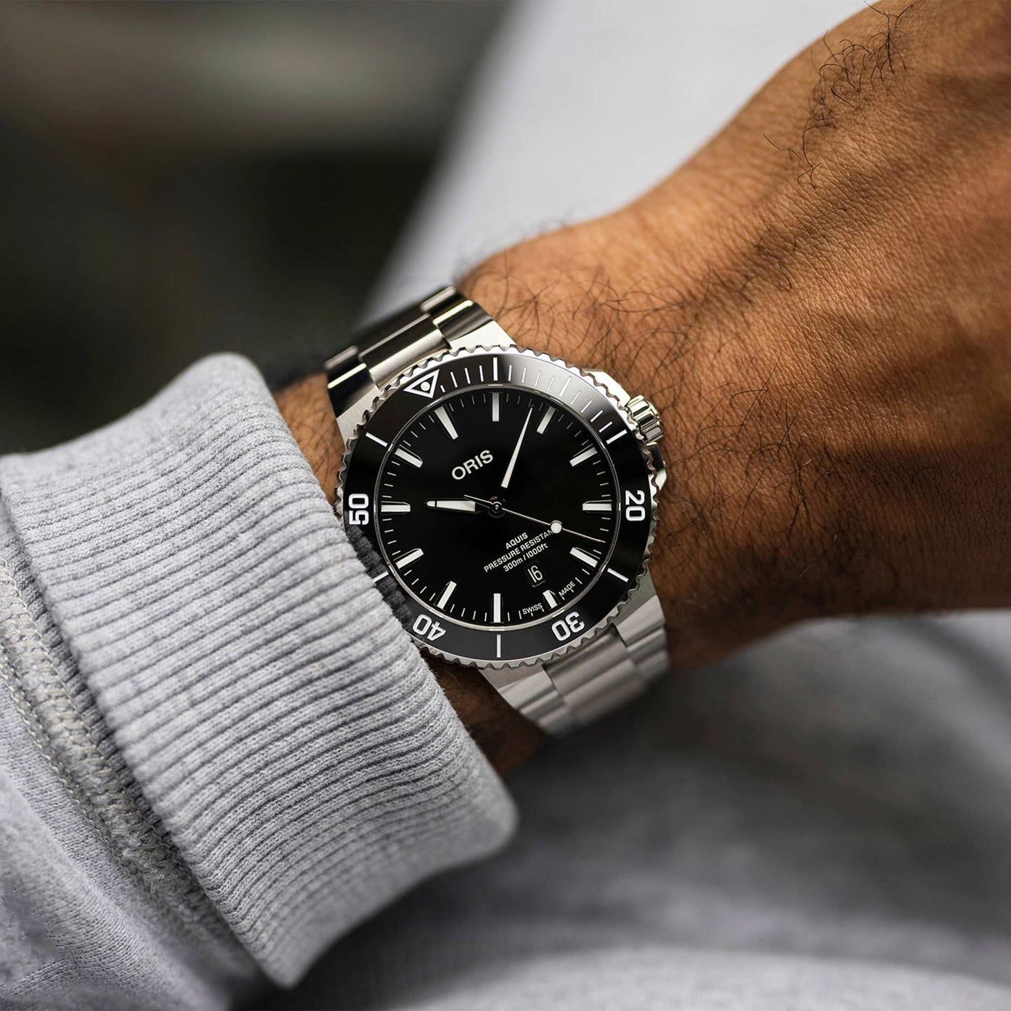 Oris Aquis Date 43.5mm Black