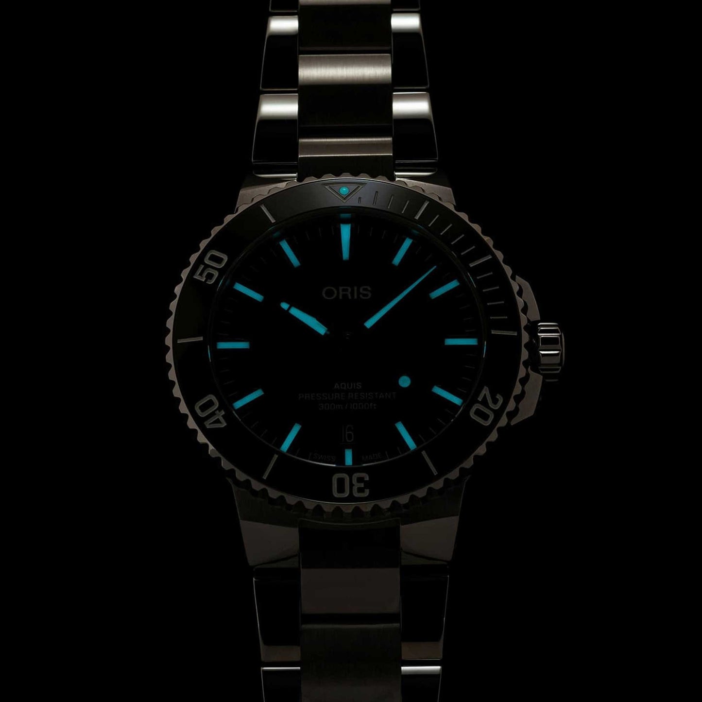 Oris Aquis Date 41.5mm Green