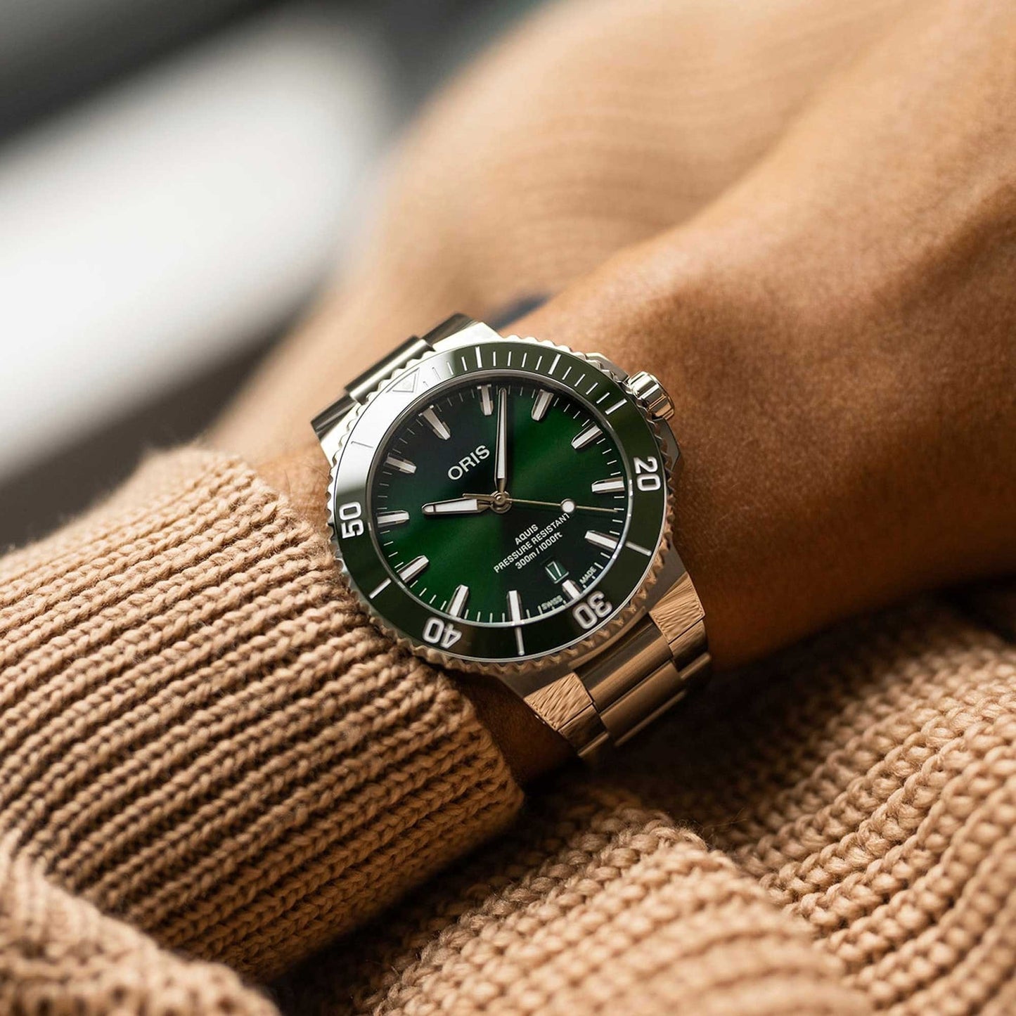 Oris Aquis Date 41.5mm Green