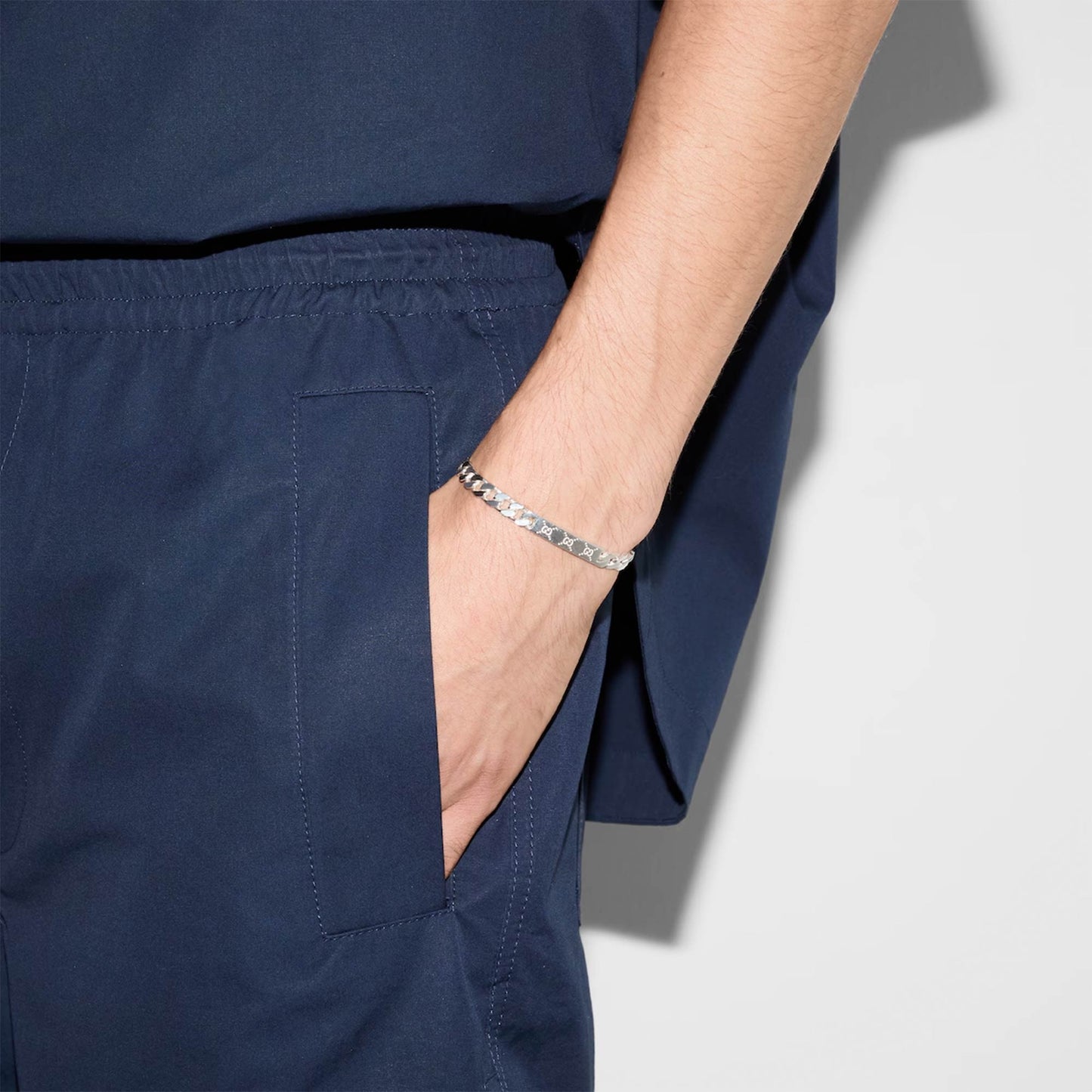 GUCCI Signature GG Tag Bracelet