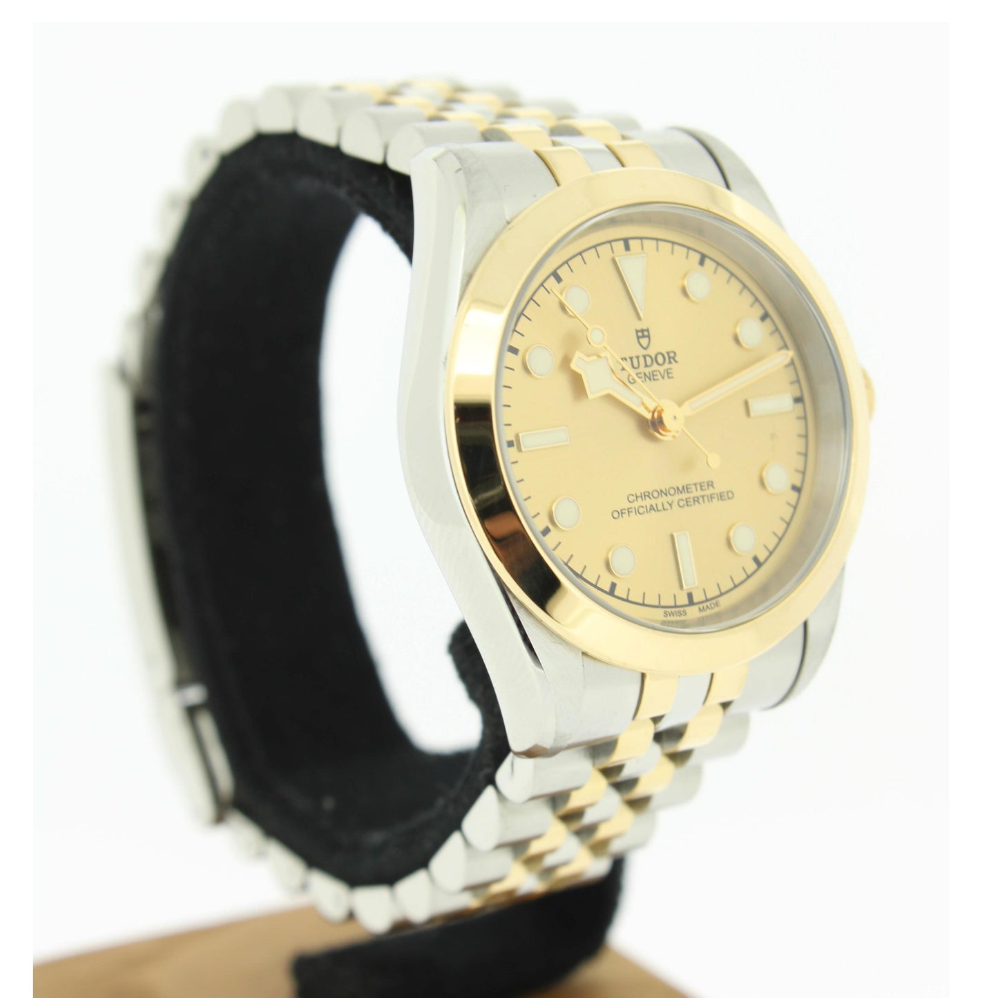 Ladies Bi-Metal Black Bay One 31 S&G M79603-0005