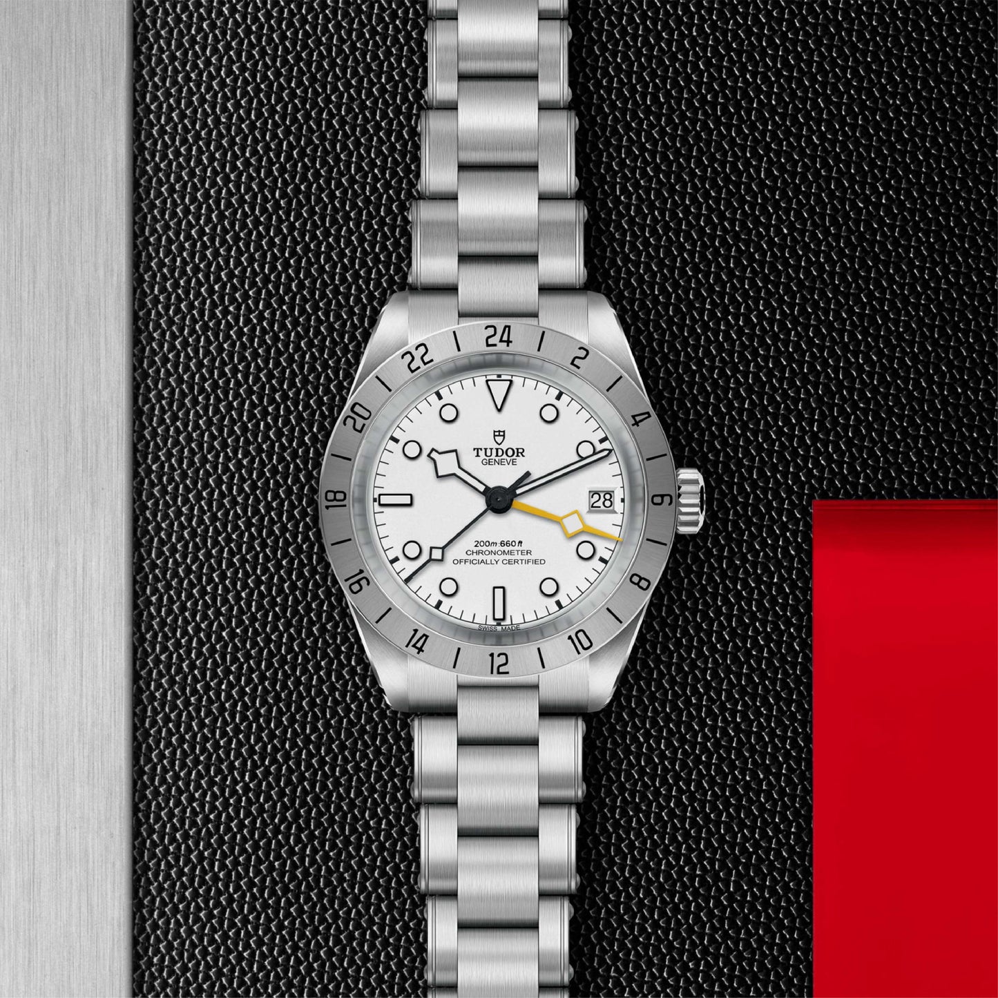 Black Bay Pro | 39mm Opaline Dial