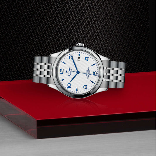 1926 | 39mm Steel with Opaline and Blue Dial