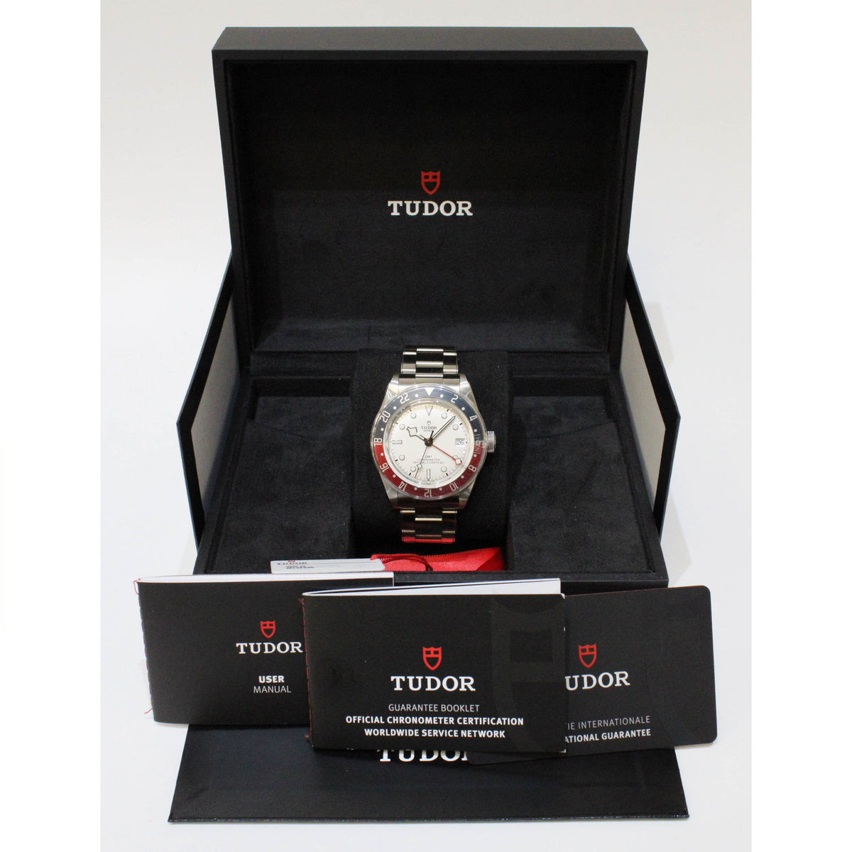 Tudor Black Bay GMT M79830RB-0010