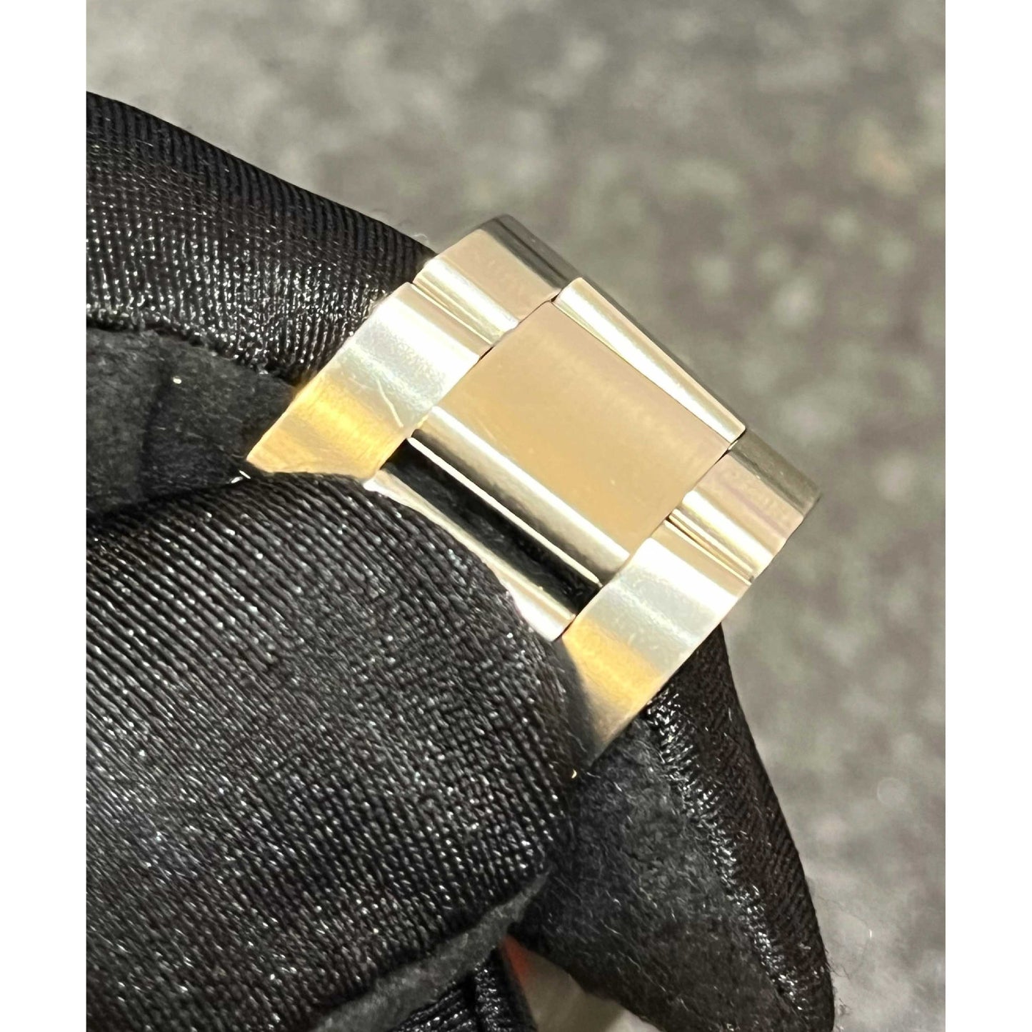 Limited Edition | FBI Avenger II GMT A323901B/BG95