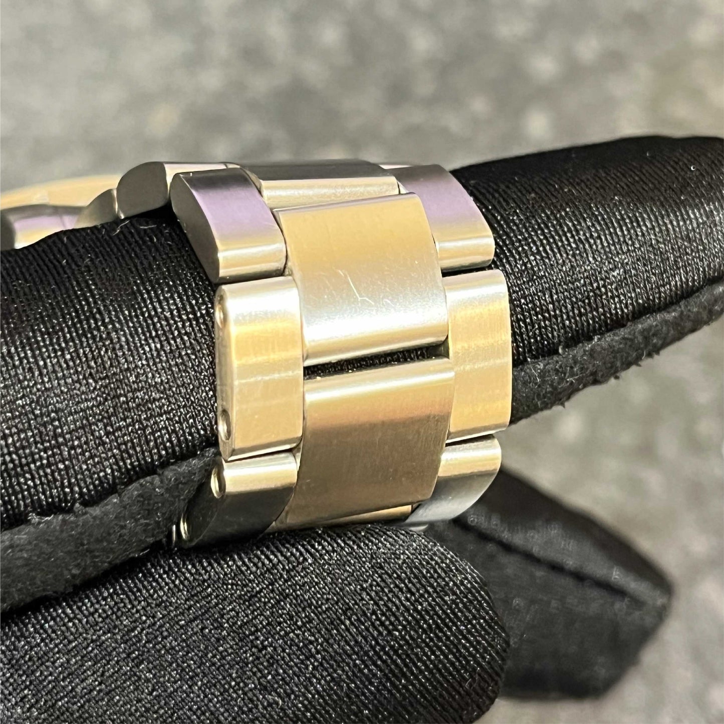 Limited Edition | FBI Avenger II GMT A323901B/BG95