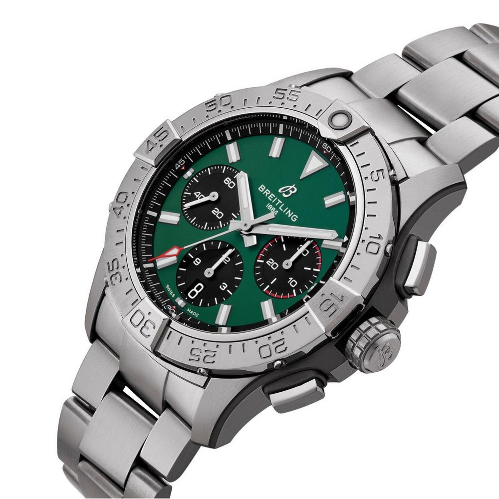 Avenger B01 Chronograph 42 Mens Stainless Steel Green Watch