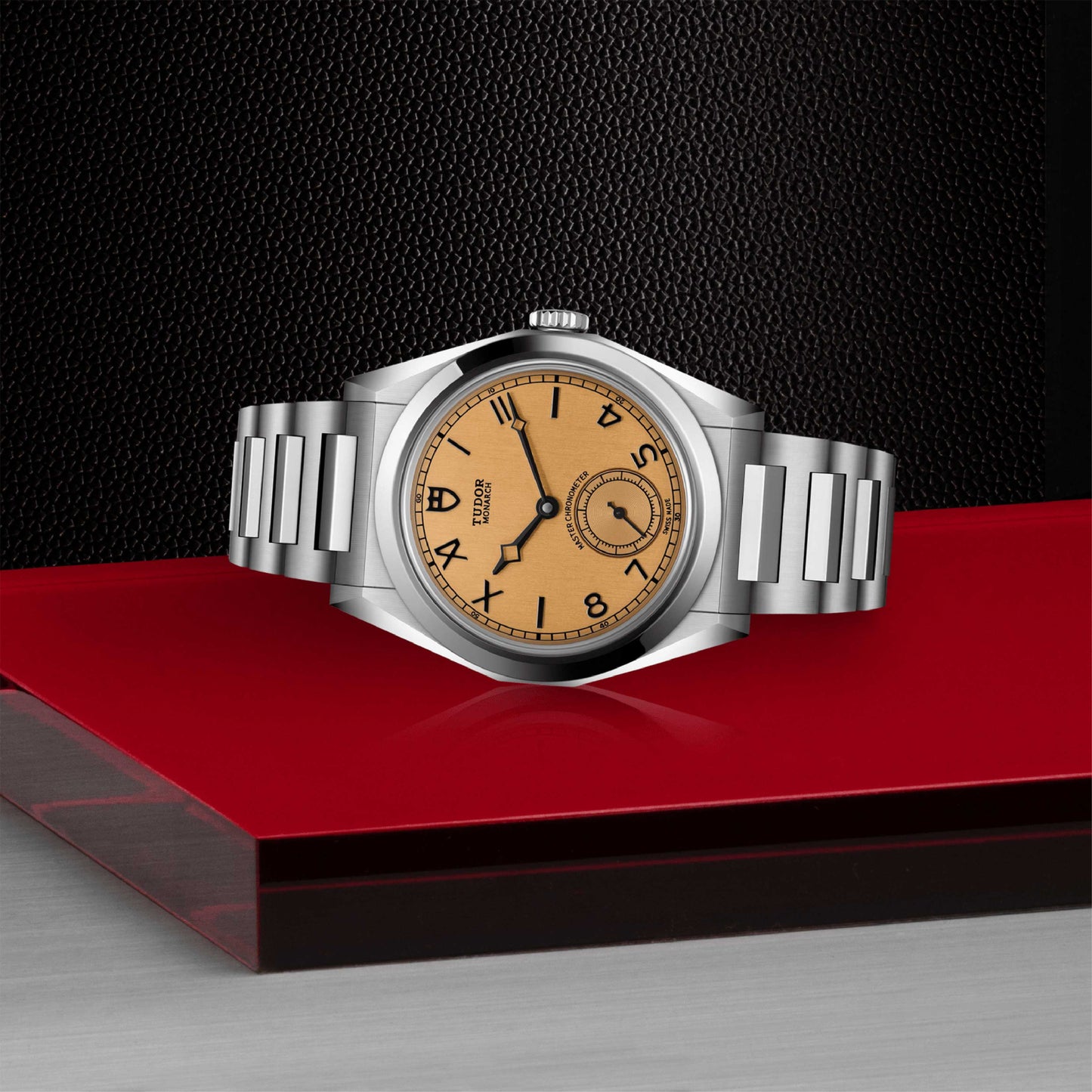 Monarch 39mm