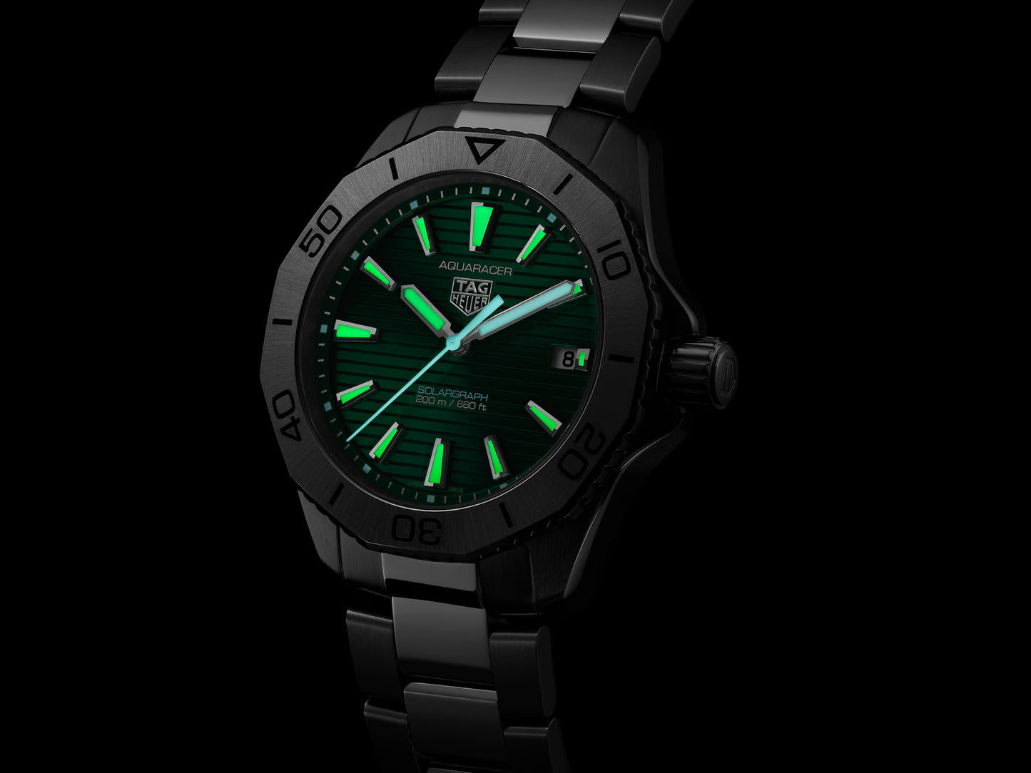 TAG Heuer Aquaracer Professional 200 Solargraph