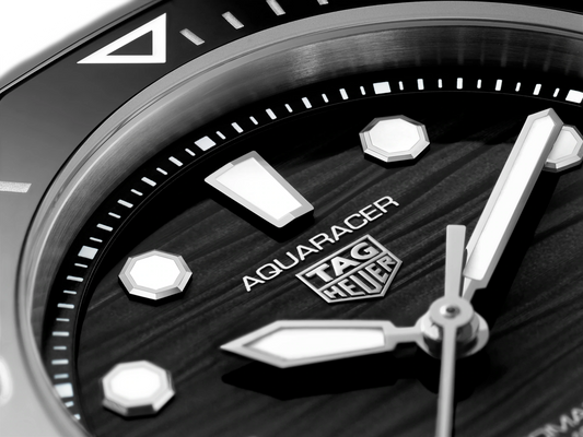 TAG Heuer Aquaracer Professional 300 Date