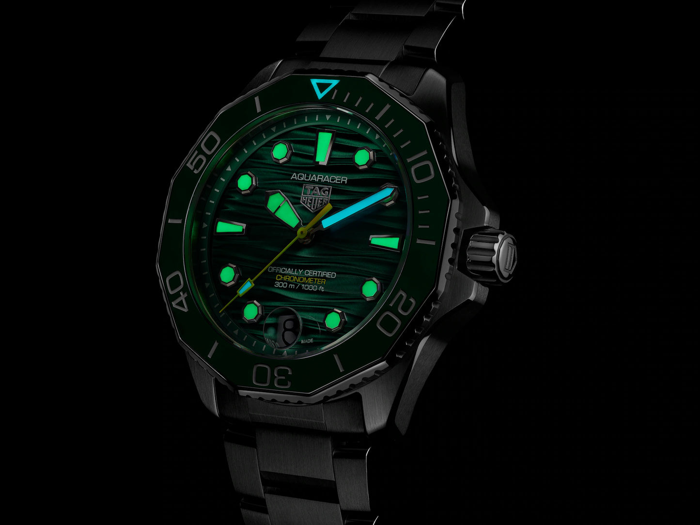 Aquaracer Professional 300 Date 42mm Mens