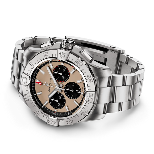 AVENGER B01 CHRONOGRAPH 44 | 44mm Steel Case Beige Dial