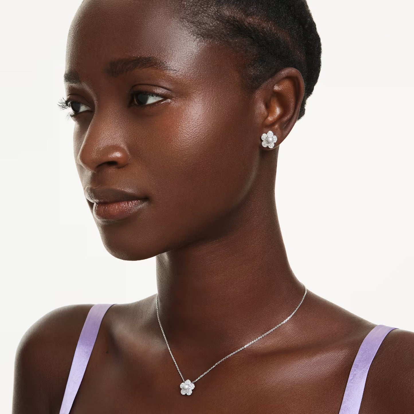 Ariana Grande x Swarovski set, Crystal pearl, Round cut, Flower, White, Rhodium plated