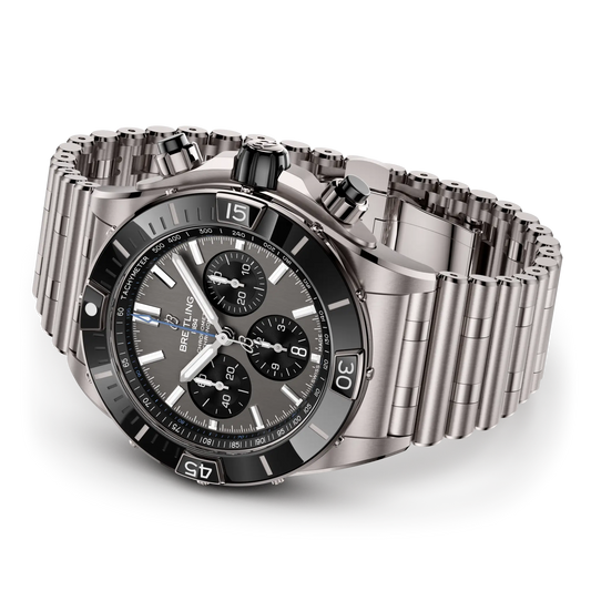SUPER CHRONOMAT B01 44 | 44mm Titanium Case Gray Dial