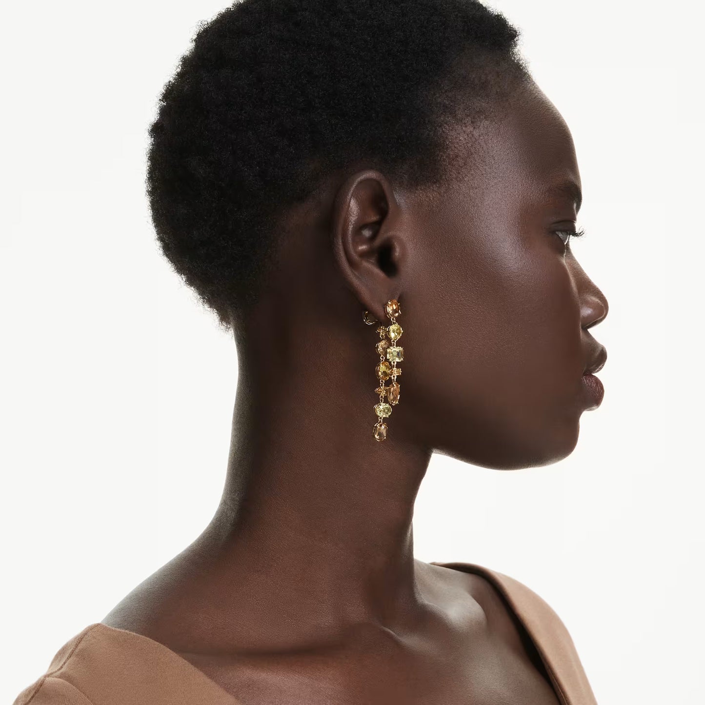 Gema drop earrings, Asymmetrical design, Mixed cuts, Long, Yellow, Gold-tone plated