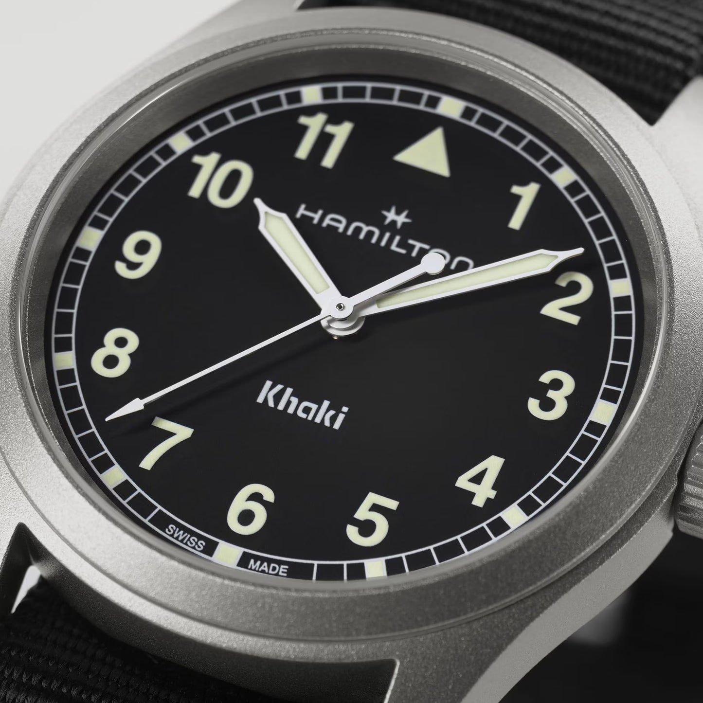 Khaki Field Quartz | 38mm Stainless Steel Black Dial