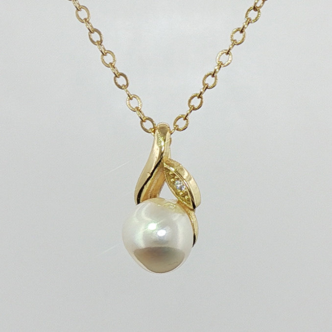 Yellow Gold Plated Sterling Silver Pearl Leaf Design Necklace
