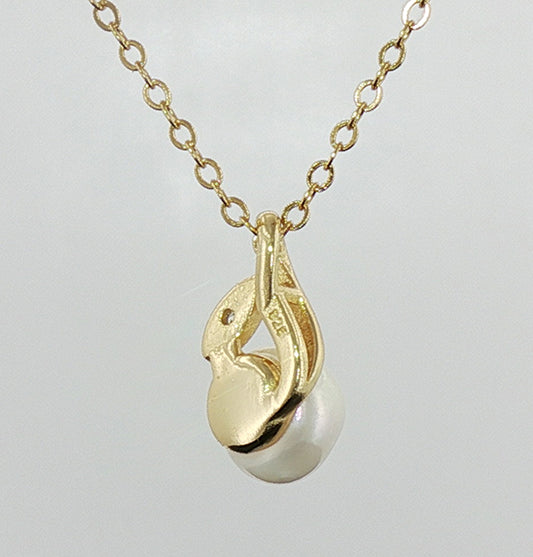 Yellow Gold Plated Sterling Silver Pearl Leaf Design Necklace