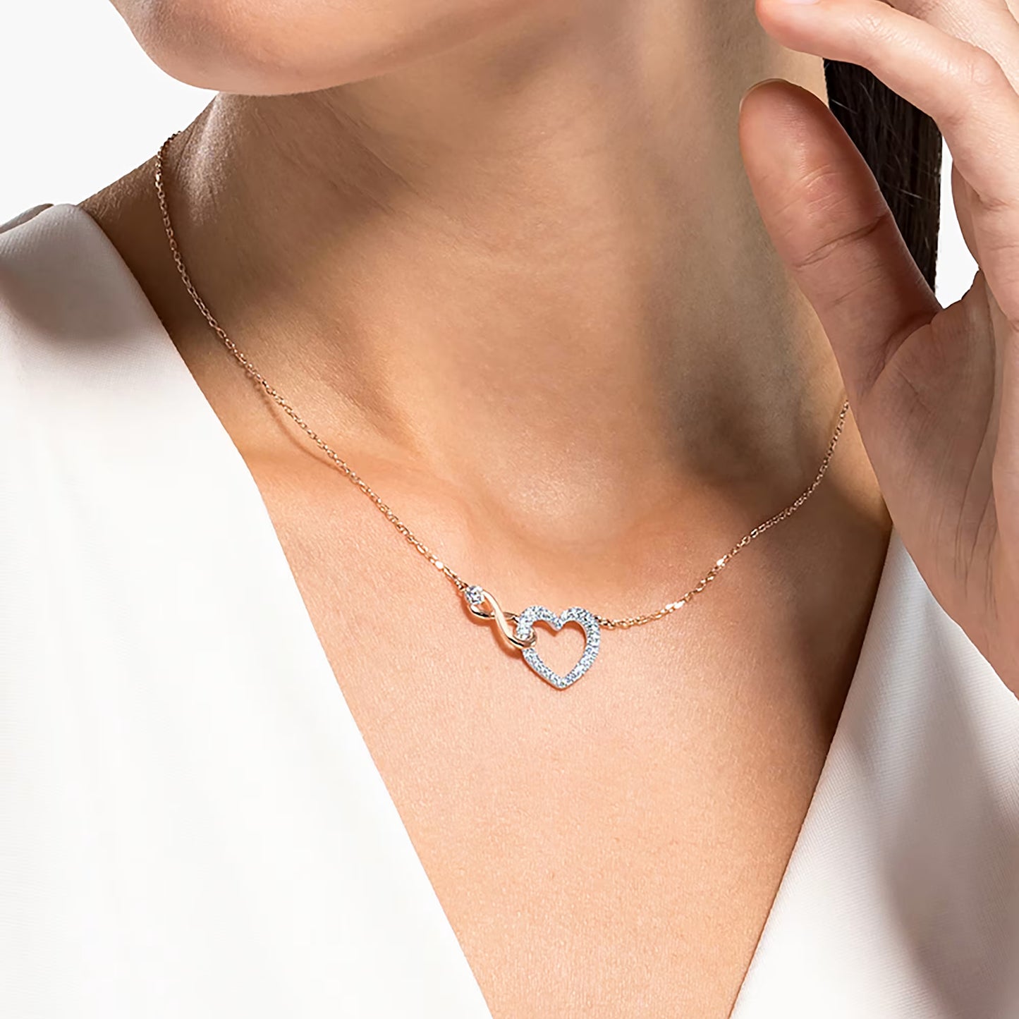 Hyperbola necklace, Infinity and heart, White, Mixed metal finish
