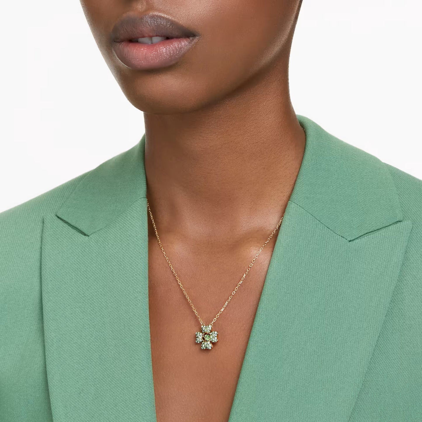 Idyllia pendant, Clover, Green, Gold-tone plated