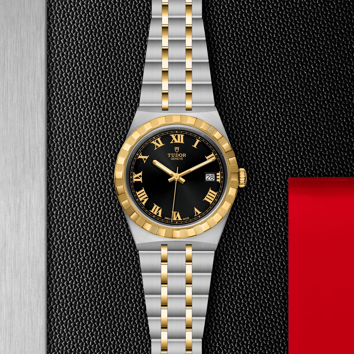 ROYAL 38mm | Steel Case Black Dial