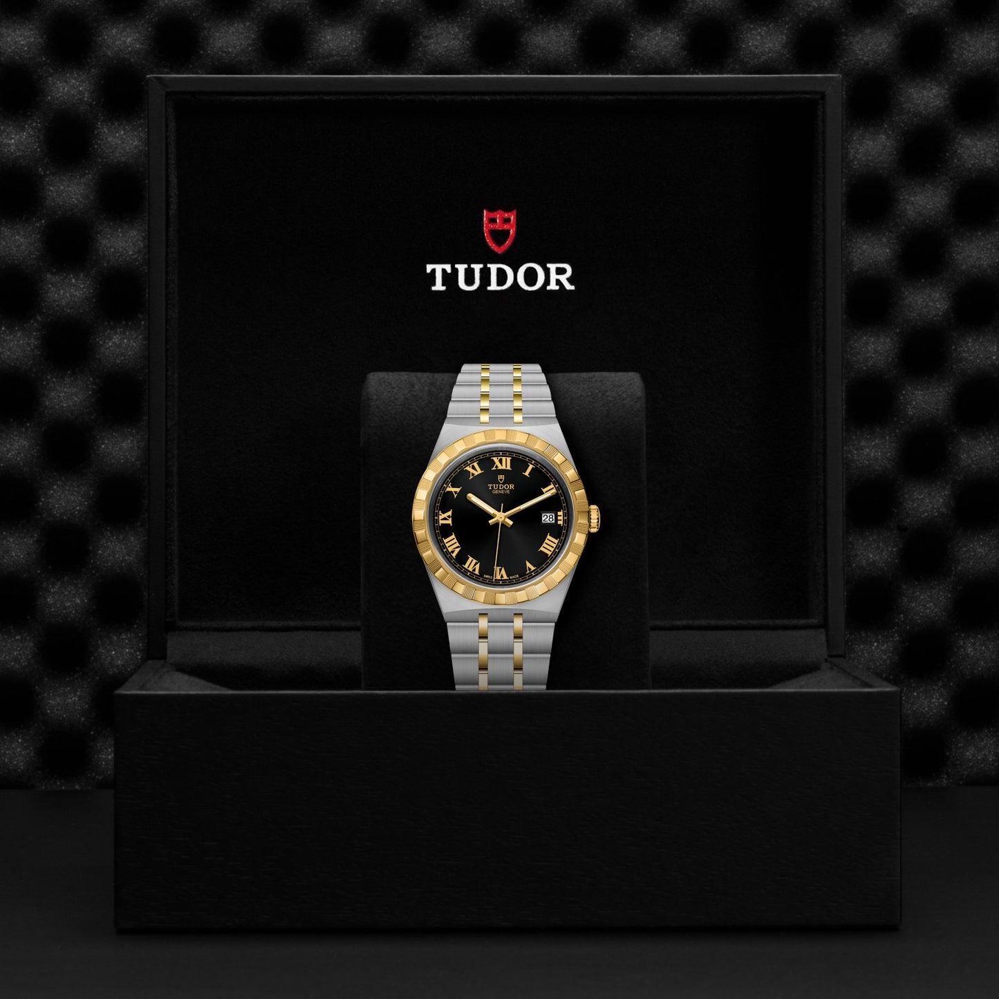 ROYAL 38mm | Steel Case Black Dial