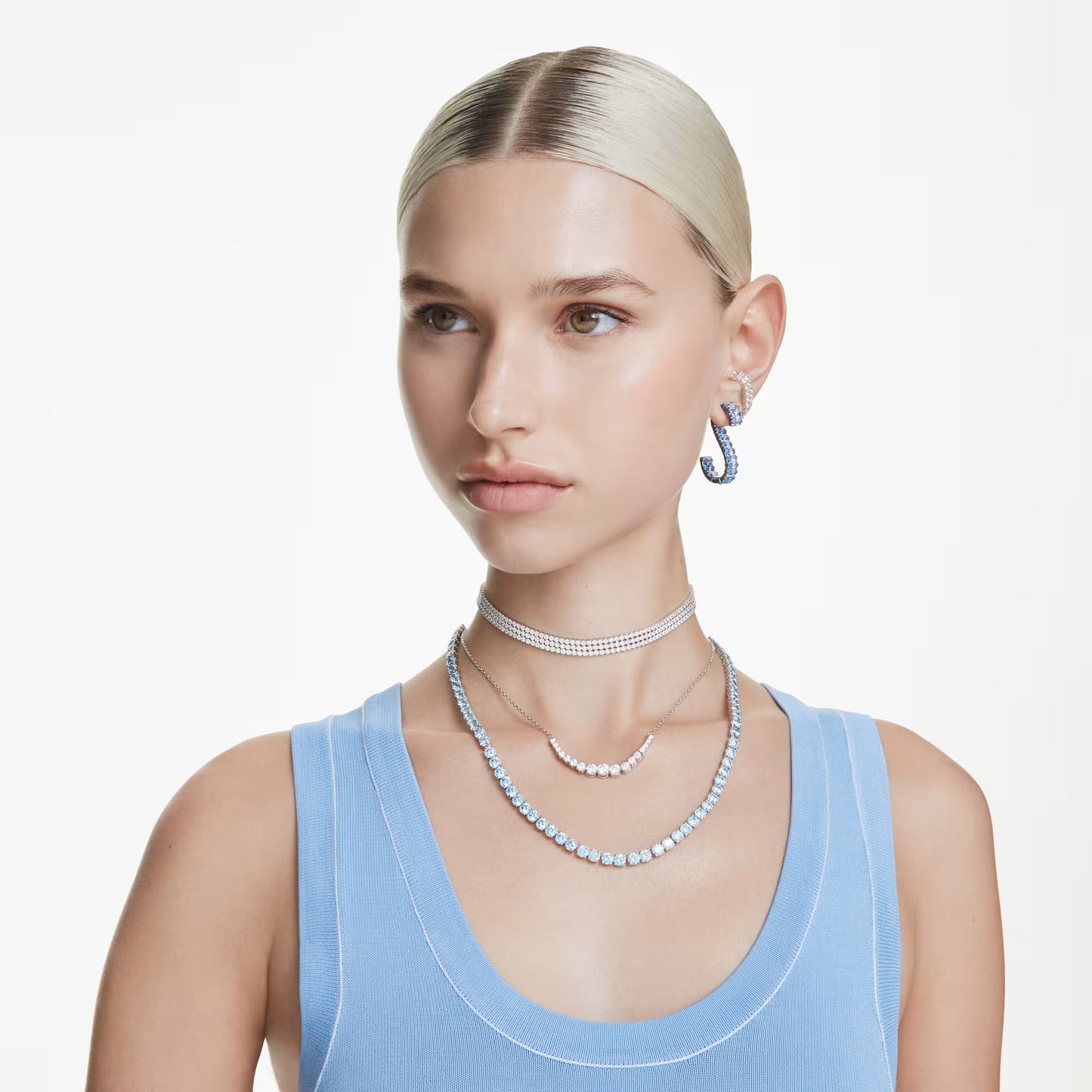 Matrix necklace, Gradient of round cuts, Rhodium
