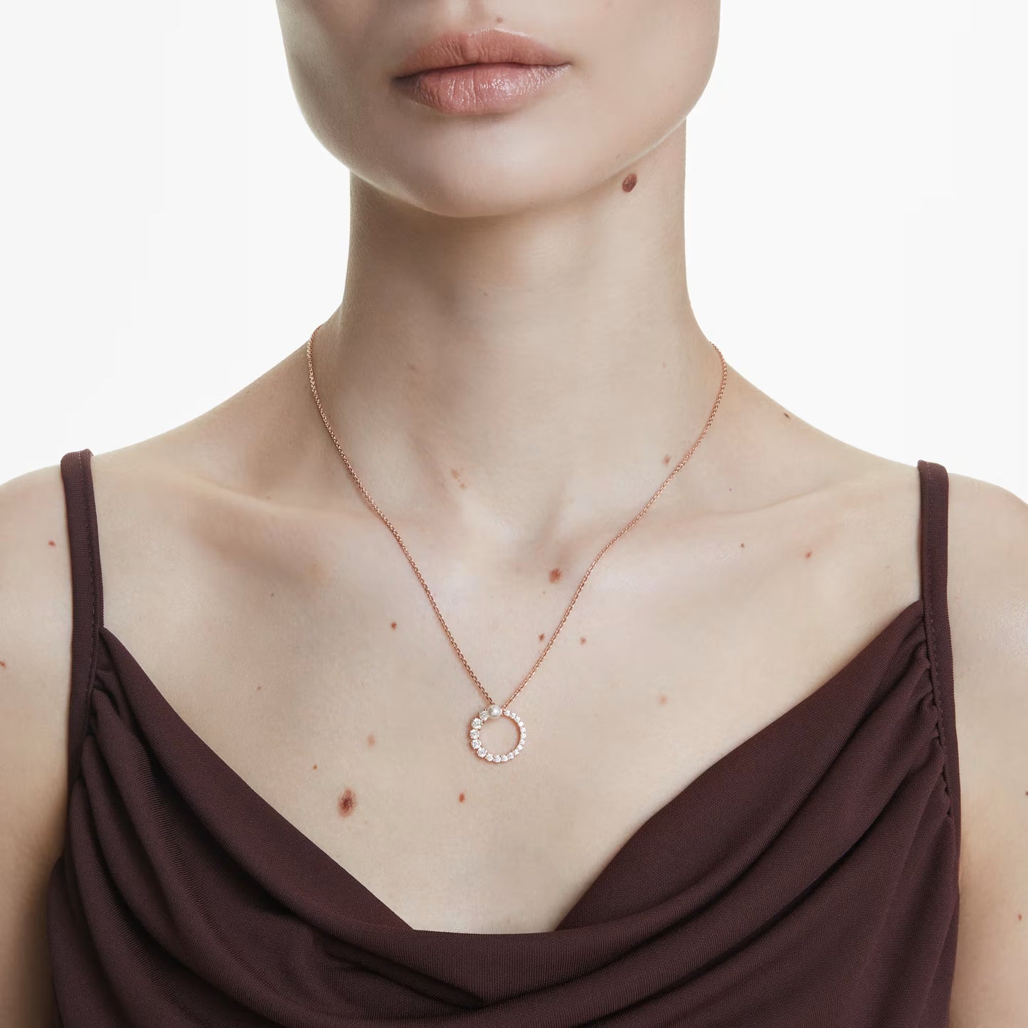 Matrix pendant, Crystal pearl, Round, Rose Gold