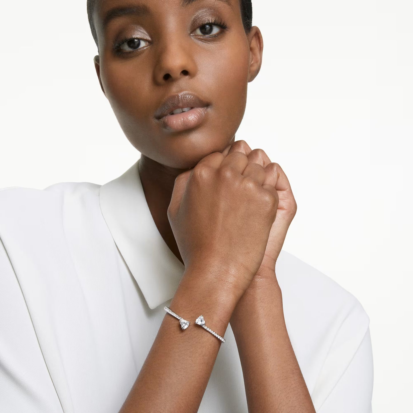 Mesmera bangle, Heart, White, Rhodium plated
