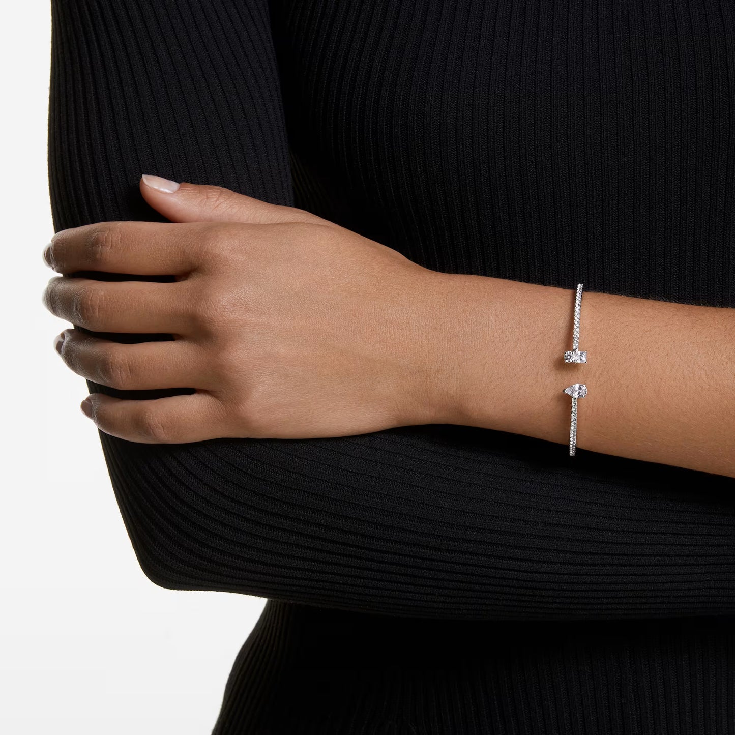 Mesmera cuff Bracelet, Mixed cuts, White, Rhodium plated