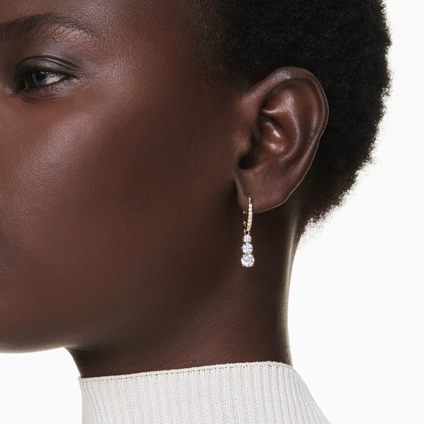 Stilla Attract hoop earrings, Round cut, White, Gold-tone plated