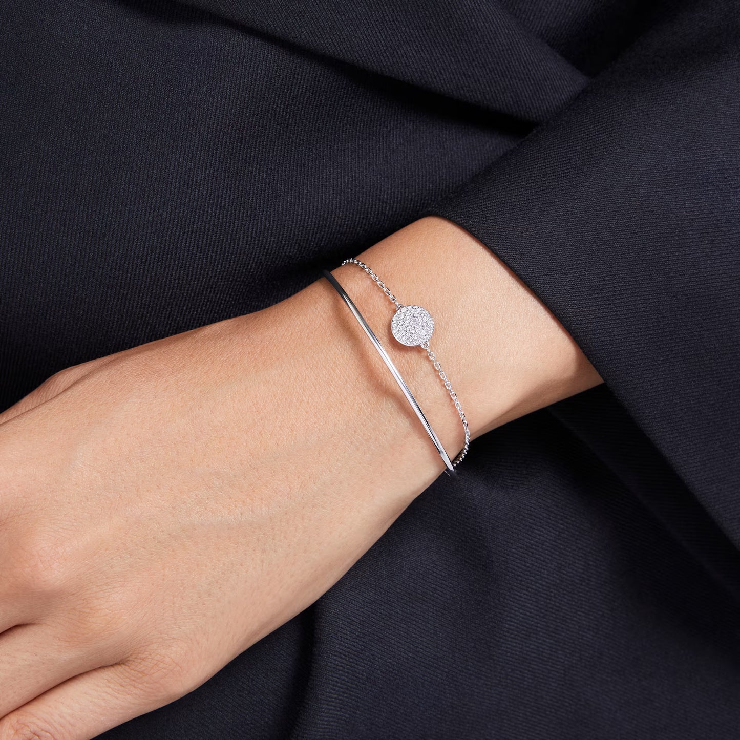 Sublima bangle, White, Rhodium plated, Medium