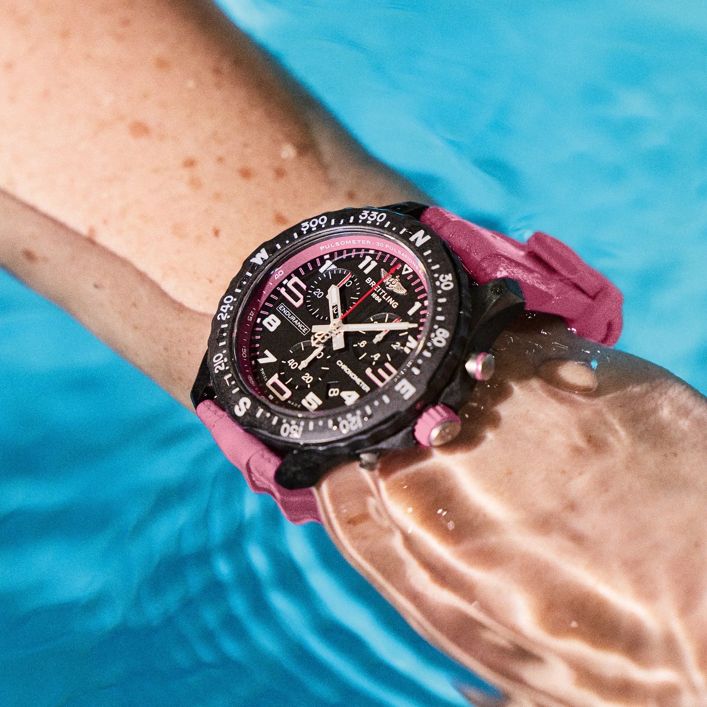 ENDURANCE PRO 38 | 38mm Breitlight® Case Pink Strap
